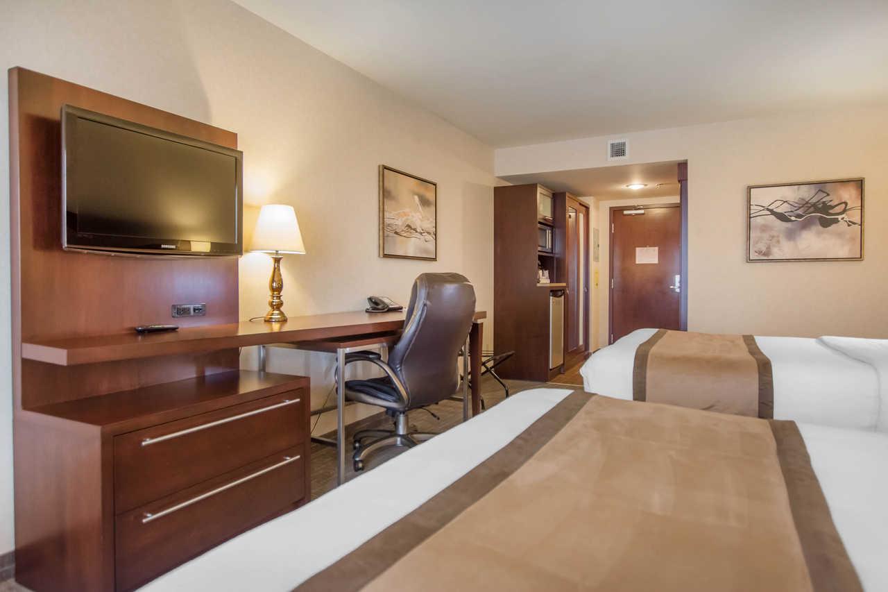 Quality Inn & Suites Валь-д'Ор Экстерьер фото
